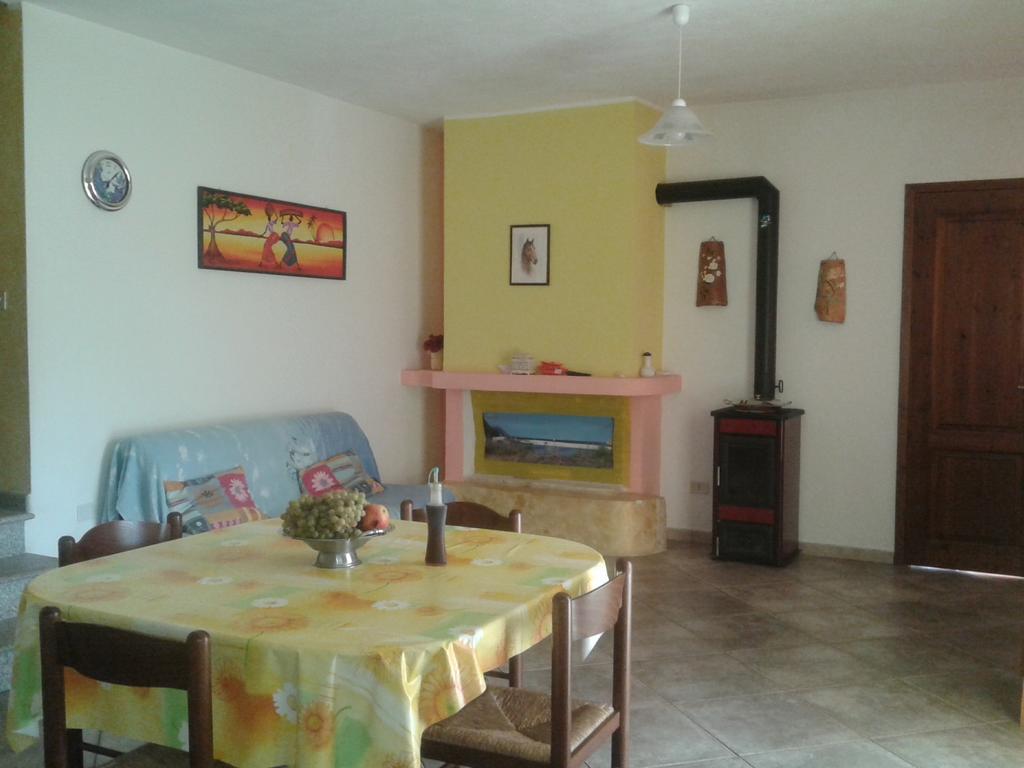 Appartamento Sa Funtana Cardedu Szoba fotó